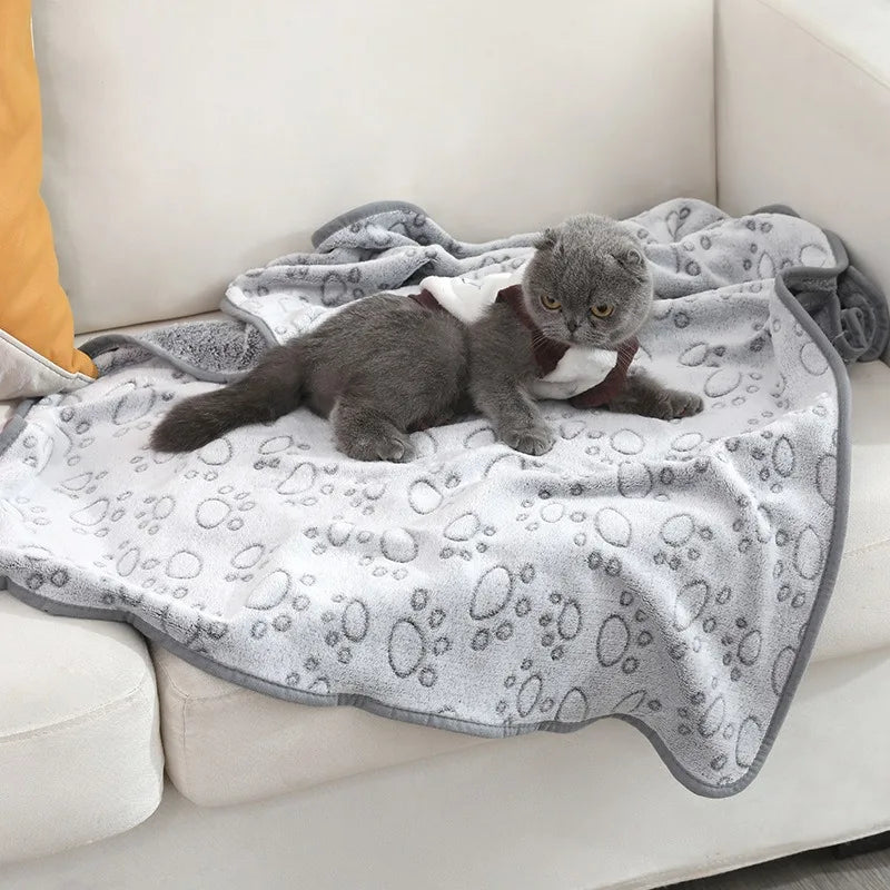 Flannel Pet Sleeping Blanket Soft Fluffy Dog Blanket Warm Breathable Cat Cover Blanket Comfortable Dog Cat Sleeping Sheet Mat