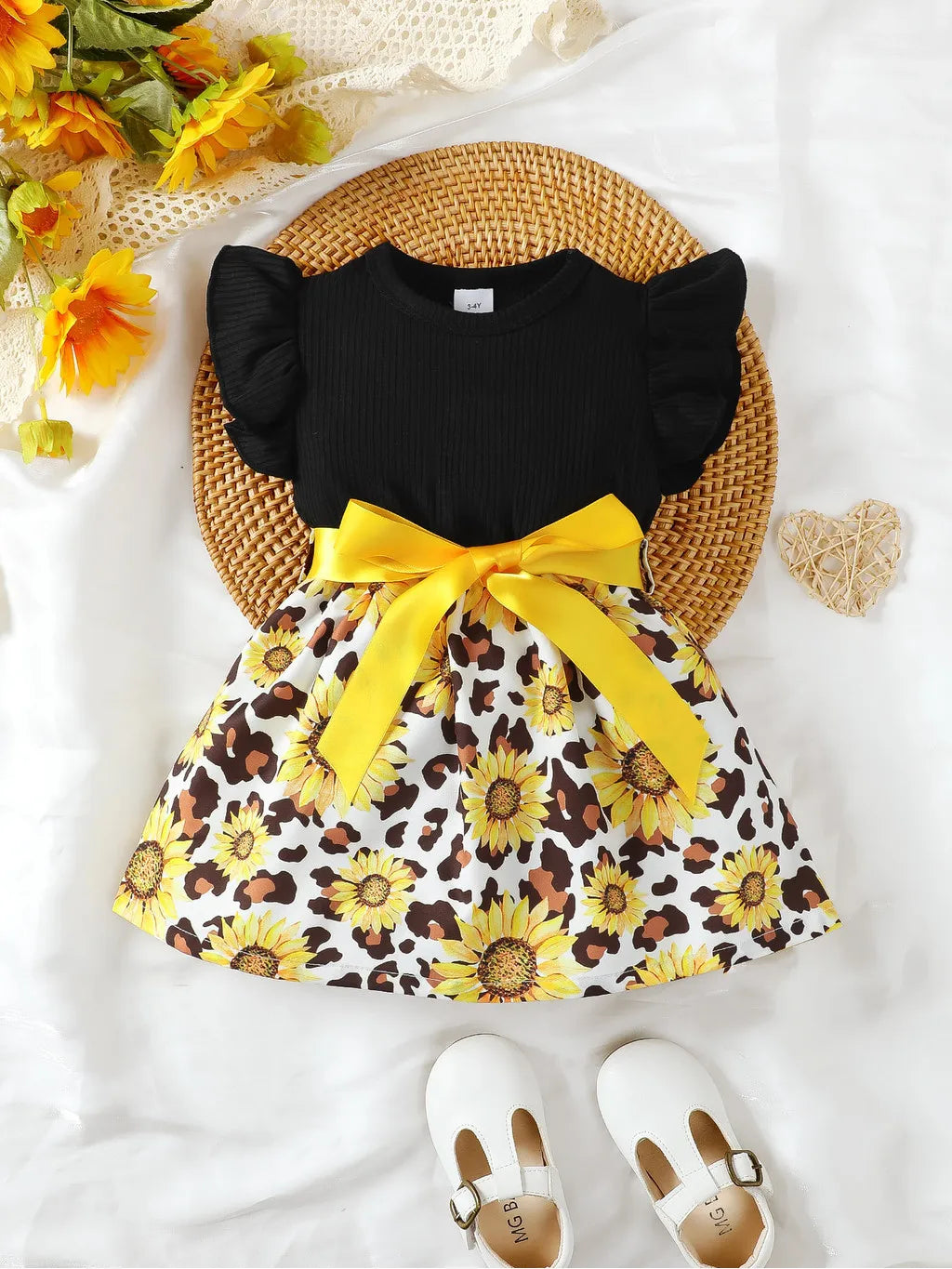 Summer Child Girl Fashion Dress Petal Sleeve Patchwork Sunflower Dress with Big Bow Birthday Party Costume for Kids 4-7 Years