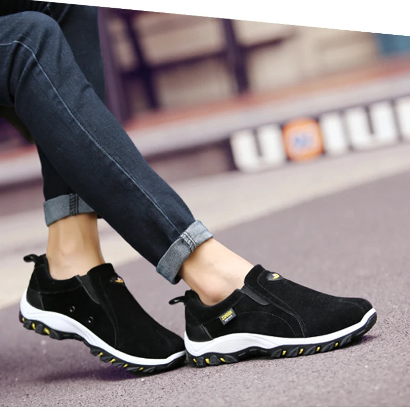 New Men Slip on Hiking Shoes PU Leather Climbing Footwear Male Outdoor Light Soft Rubber Sole Jogging Trekking Walking Sneakers