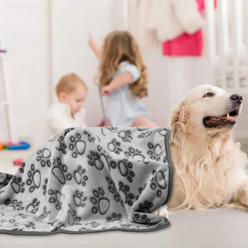 Flannel Pet Sleeping Blanket Soft Fluffy Dog Blanket Warm Breathable Cat Cover Blanket Comfortable Dog Cat Sleeping Sheet Mat